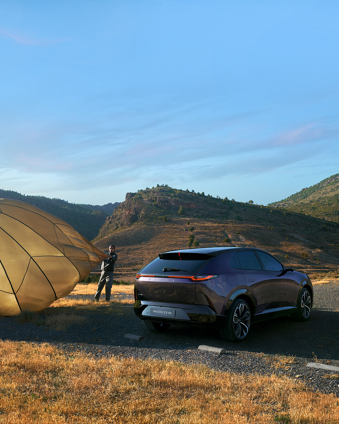 2026_Mazda_CX-6e_Launch_Exterior_Static_B_4x5